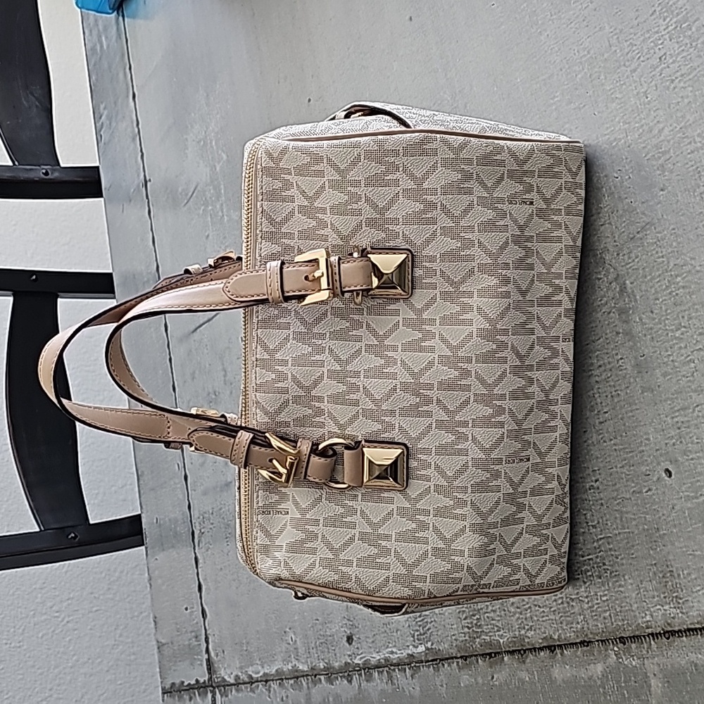 MICHAEL Michael Kors Satchel